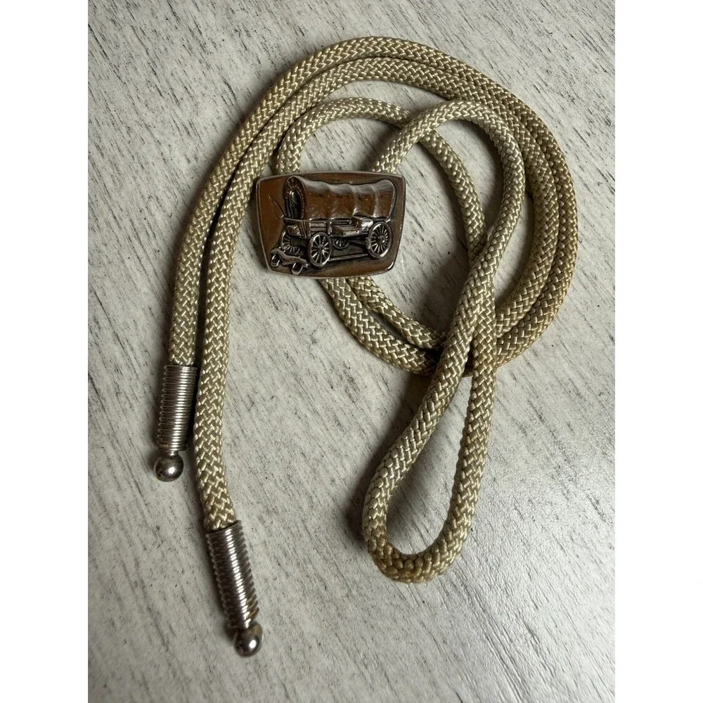 Vintage Hickok Western Pioneer Covered Conestoga Wagon Bolo Tie Metallic Cord
